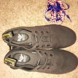 Dr martens woman's size 7 shoes